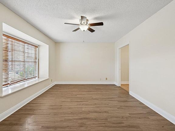 2nd image of 29 Antigua Dr