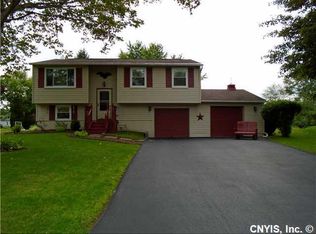 87 Ripplebrook Ln, Minoa, NY 13116