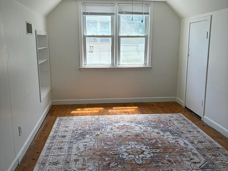 1509 Sharon Dr — Photo 6