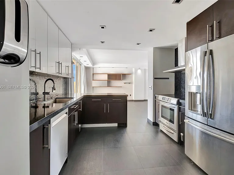 11111 Biscayne Blvd #9B-928 — Photo 2