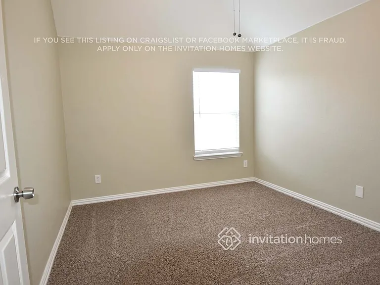 636 Shire Way — Photo 18