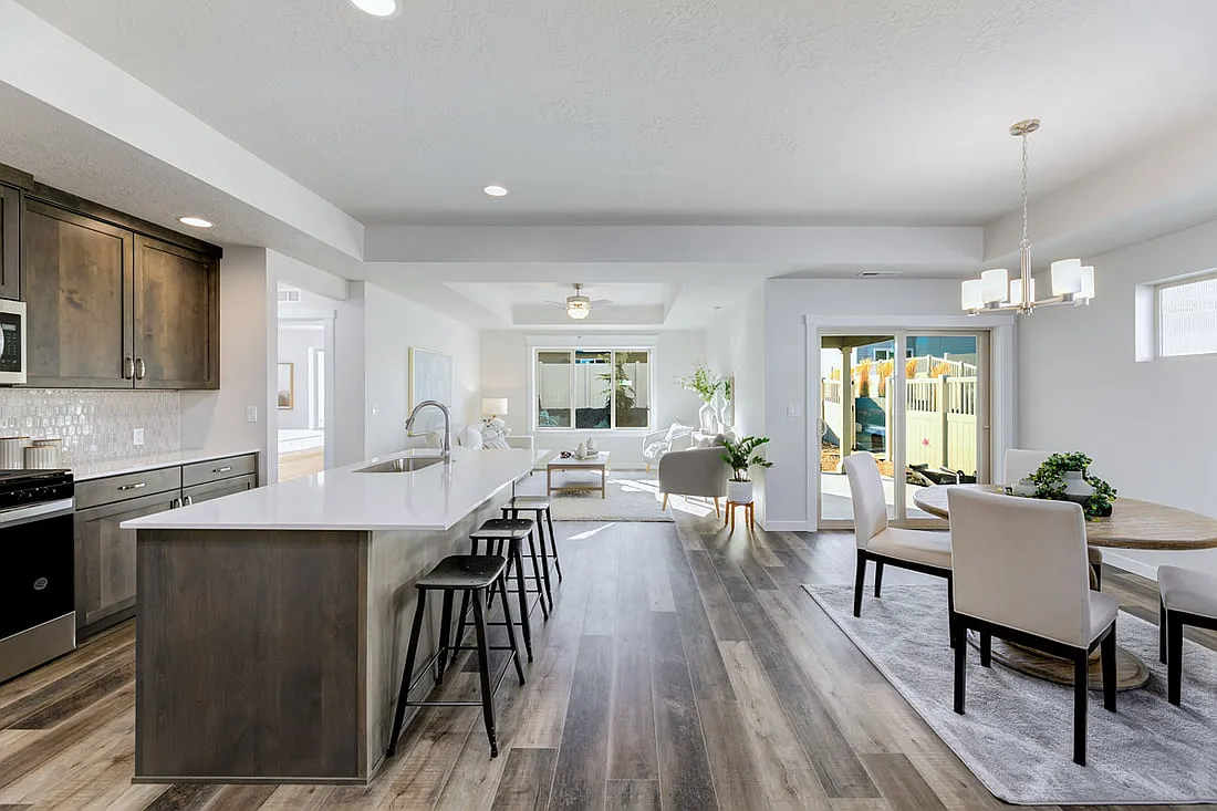 112 W Radiant Ridge Dr — Photo 3