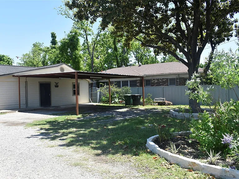 5922 Lavender St — Photo 2
