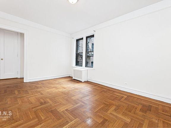 3rd image of 20 Seaman Ave APT 1I