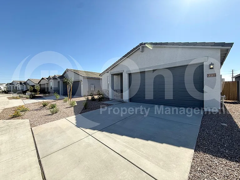 33110 N Noir Dr — Photo 2