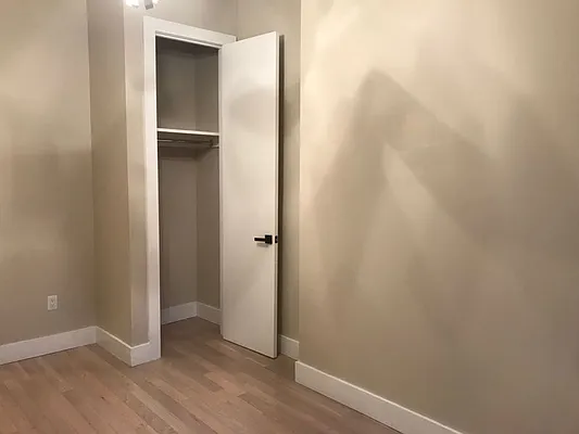 Rented by Premier Metro Realty Corp | media 21