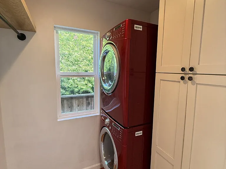 1401 Forest Ave — Photo 14