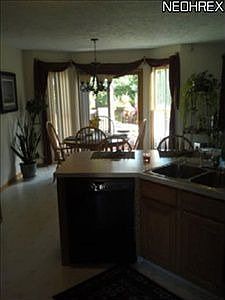 4th image of 588 Royal Woods Dr