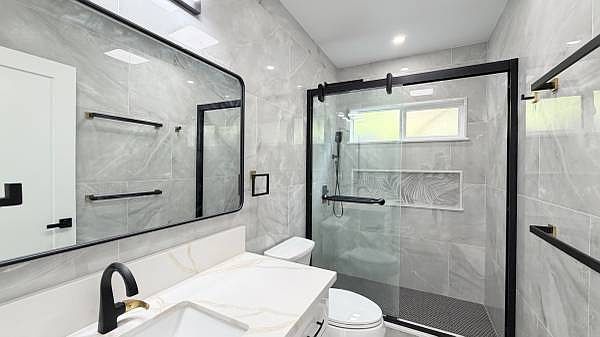 1st image of 1389 Ala Aolani St #1