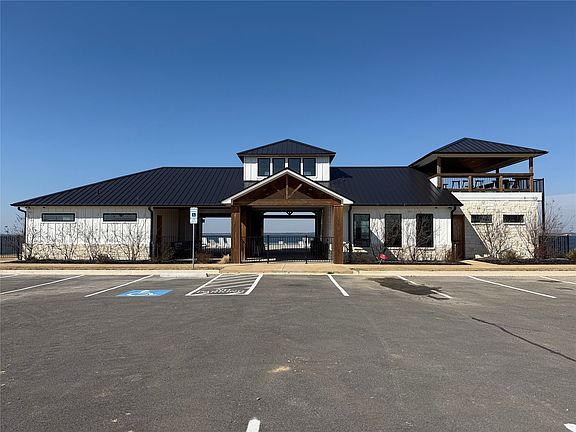 4th image of 800 Shores Dr