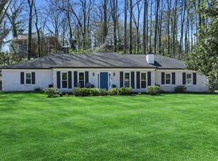 648 Dogwood Dr, Lawrenceville, GA 30046