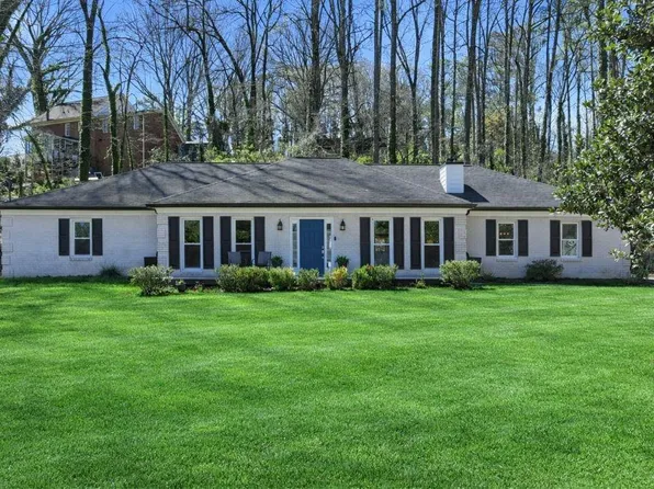 648 Dogwood Dr, Lawrenceville, GA 30046