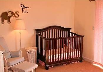 3rd image of 35 Ross Ave APT 4