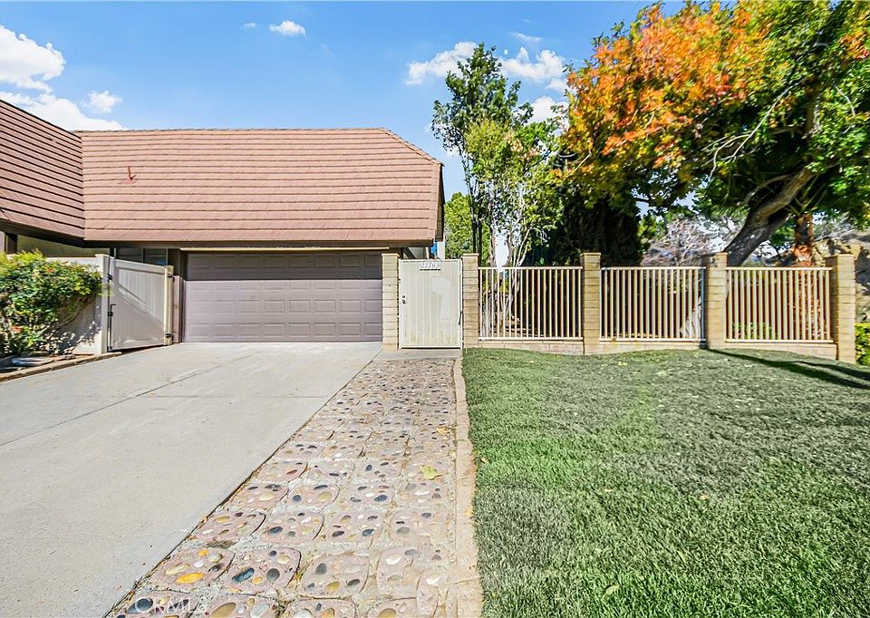 1st image of 22703 Garzota Dr