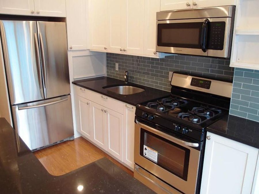 1st image of 404 Marion St #1A