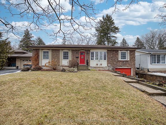 3rd image of 16 Rosemore Rd