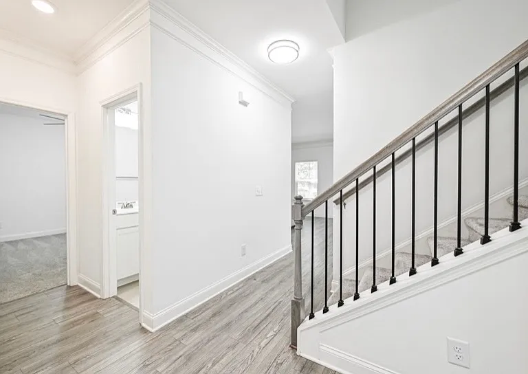 58 Laurel Cove Dr — Photo 4