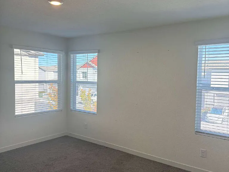 8540 Stormy Sky Ln — Photo 7