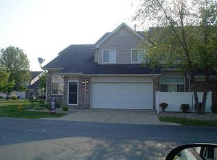 8037 Seabrook Dr, Indianapolis, IN 46237