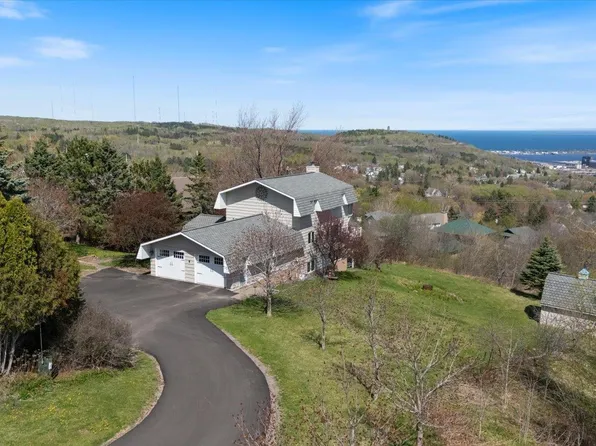 2810 Exhibition Dr, Duluth, MN 55811