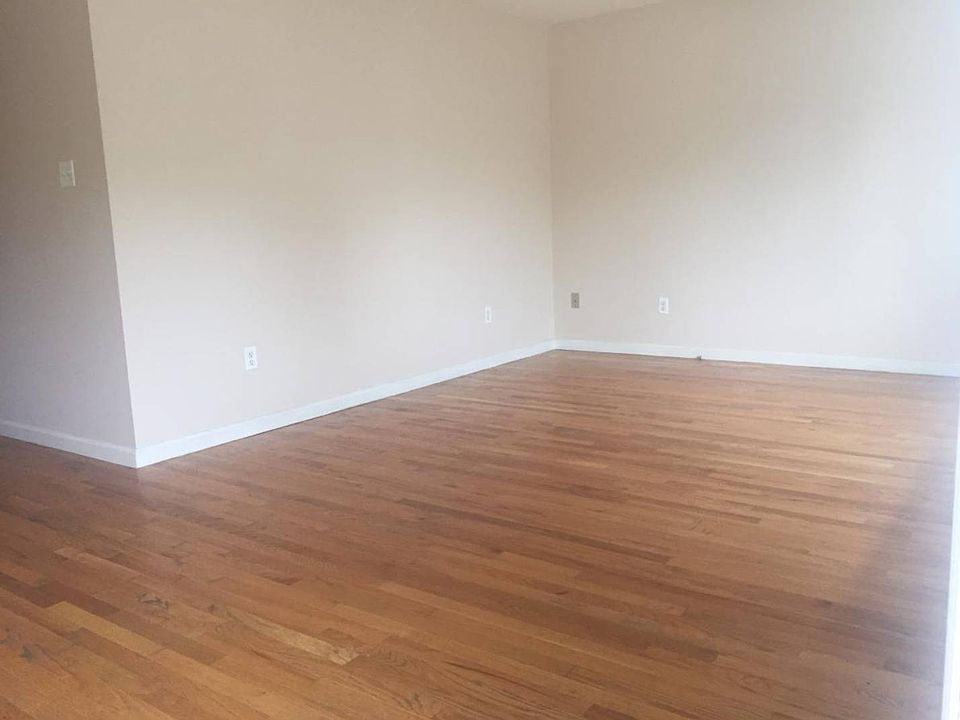 2nd image of 12 Marble St