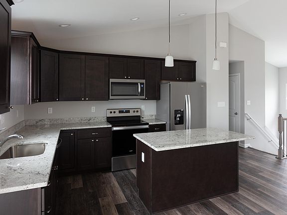 4th image of 409 Jensen Way