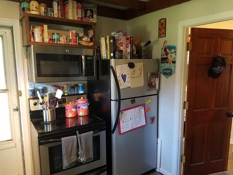 Lakeview Dr — Photo 11