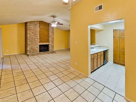 2nd image of 3839 Dry Creek Dr Unit 220