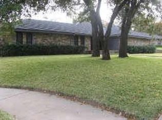 7582 Crestwick Ct, Fort Worth, TX 76112