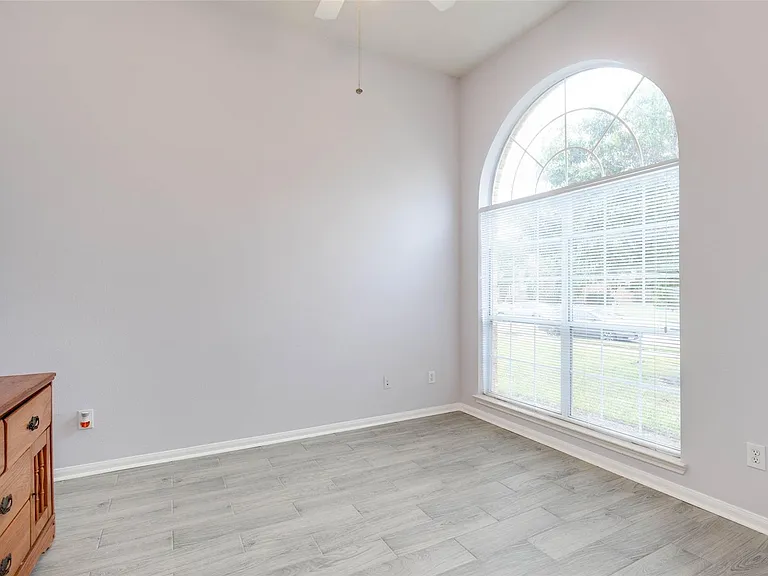 9323 Hillhaven Ct — Photo 8