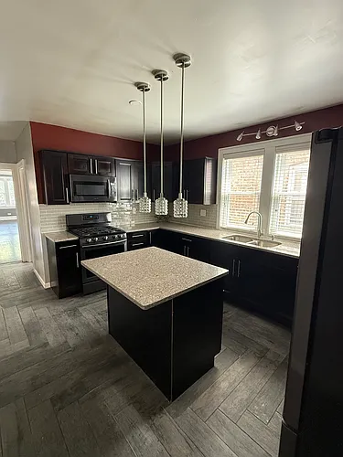 1822 Ridgeland Ave #2 Photo 1