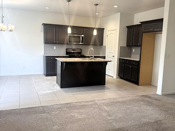 3rd image of 4324 N Sandrini Ave