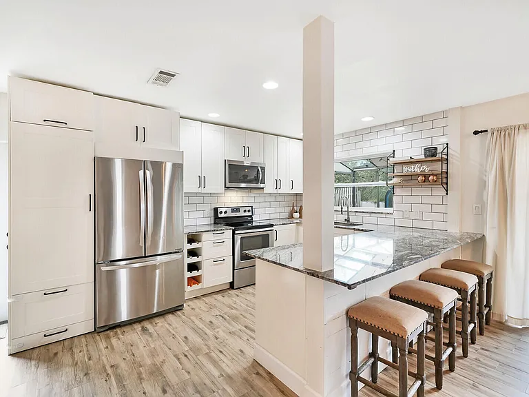 3048 NW 25th Way — Photo 9
