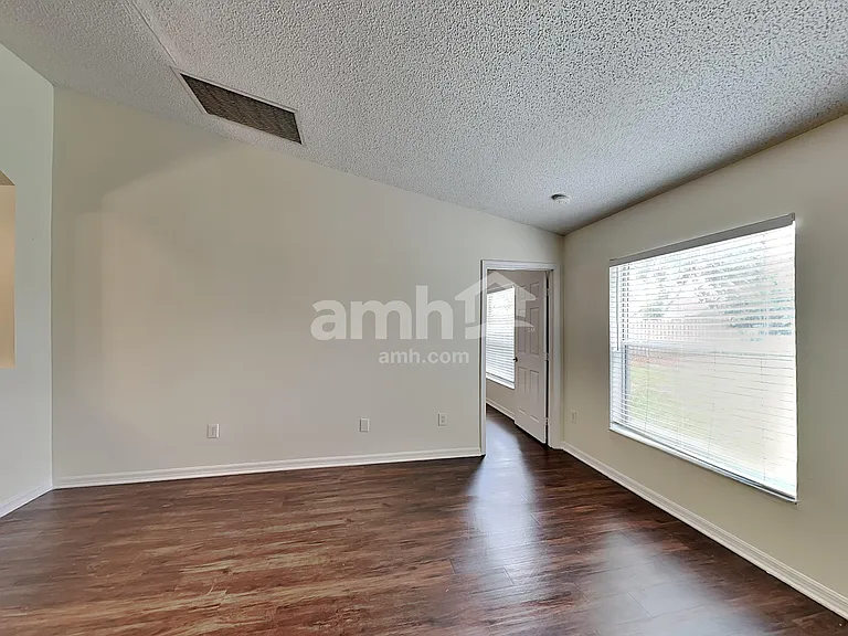 1234 SW Alesio Ln — Photo 7