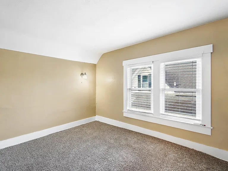 321 S Short St — Photo 14