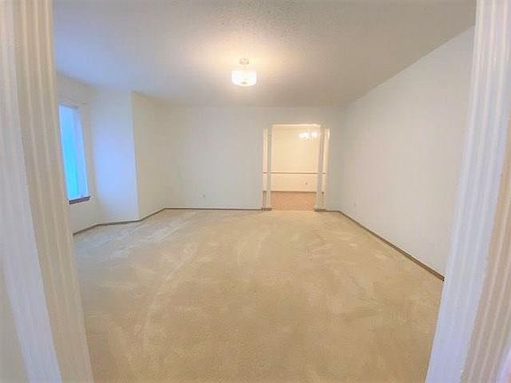 3rd image of 9516 S Allen Dr