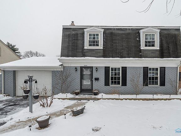 2nd image of 3849 Brockton Dr