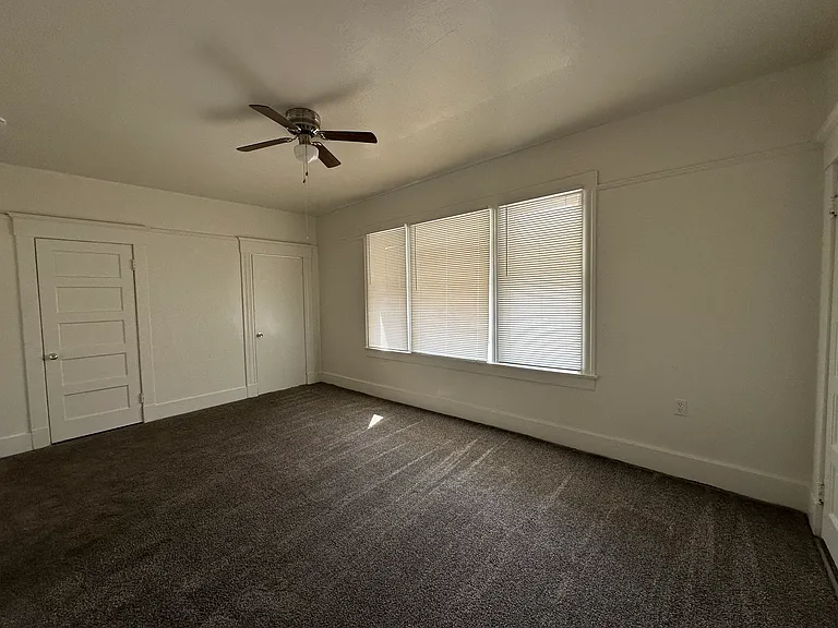 910 N Park Ave #3 — Photo 2