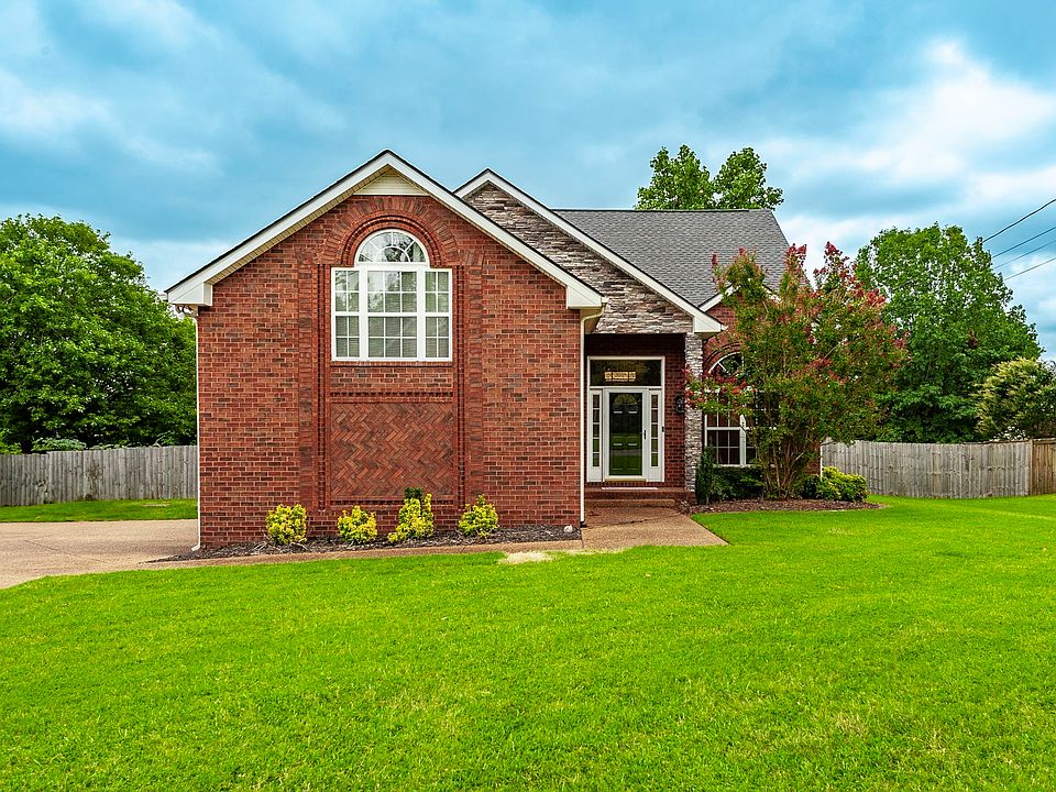 1st image of 117 Waterford Way