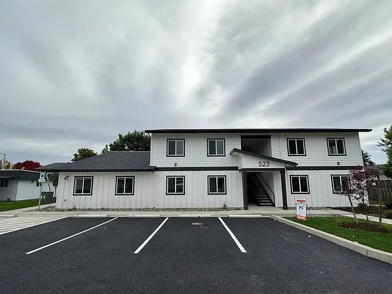 Jackson Commons — Photo 68