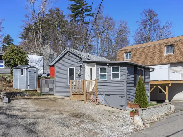 138 Chases Grove Road, Derry, NH 03038