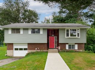 1259 Mine St, Old Forge, PA 18518