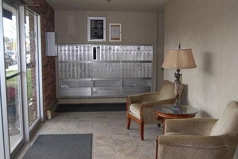3rd image of 5920 W 55th St APT 114