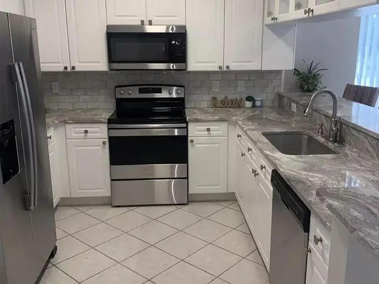 401 Westlake Ct #1 — Photo 8
