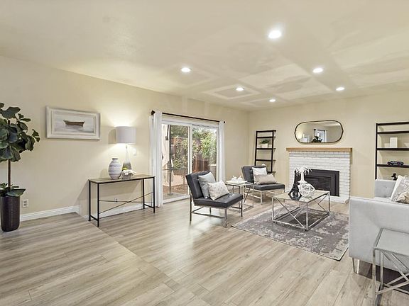 5th image of 2277 Sunrise Dr
