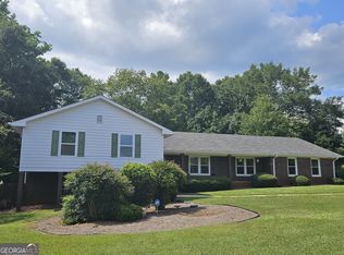 160 Edgewood Dr, Athens, GA 30606