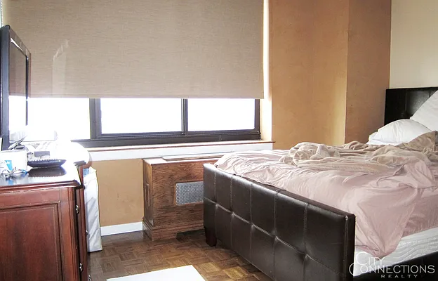 Rented by City Connections Realty | media 9