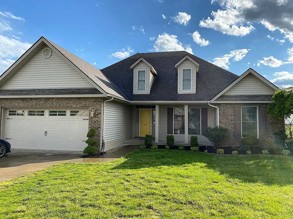 219 Hibiscus Ln photo 1