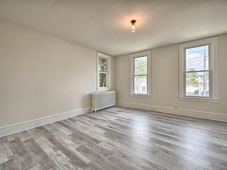 312 E Main St #1 — Photo 21