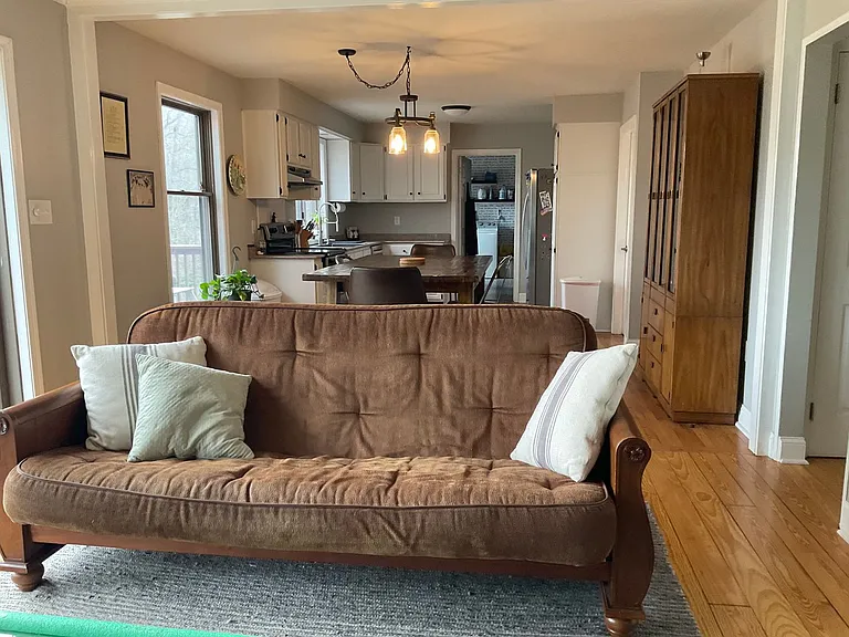 1541 Woodhaven Dr — Photo 10